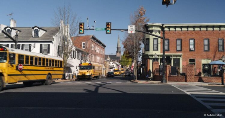 A Pennsylvania Community Clashes in Exclusive Trailer for An American Pastoral