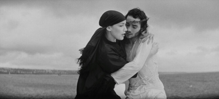 NYC Weekend Watch: Tina Aumont, Terry Zwigoff, Pauline at the Beach & More