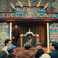 Cannes 2026 Review: THE ELECTRIC KISS (La Vénus Électrique), Gallic Comedy Parodying Spirit Possession
