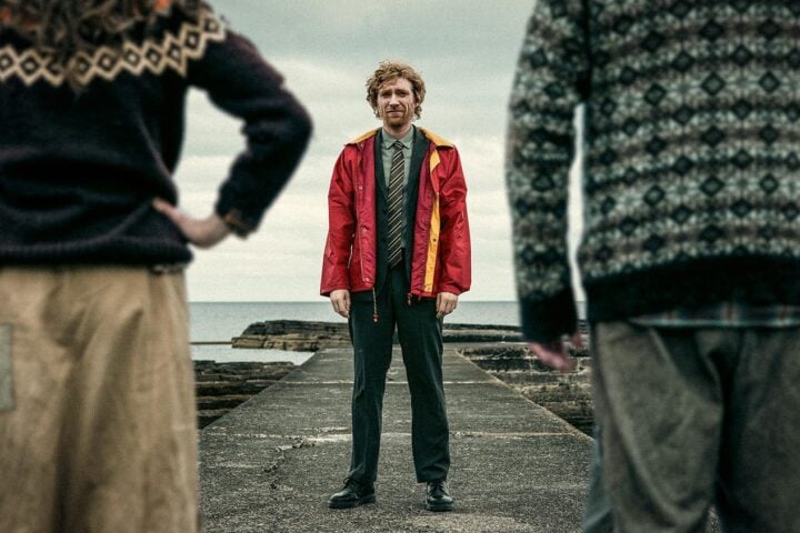 ‘The Incomer’ Review: Louis Paxton’s Quirky, Ultimately Heartwarming Seaside Fable