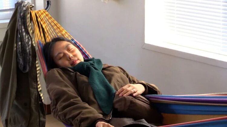 Locarno Review: Nowhere to Lay My Eyes Finds a Reenergized Hong Sangsoo