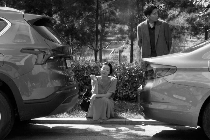 ‘The Day She Returns’ Review: Hong Sang-soo Mines Truths from a Facade of Honesty